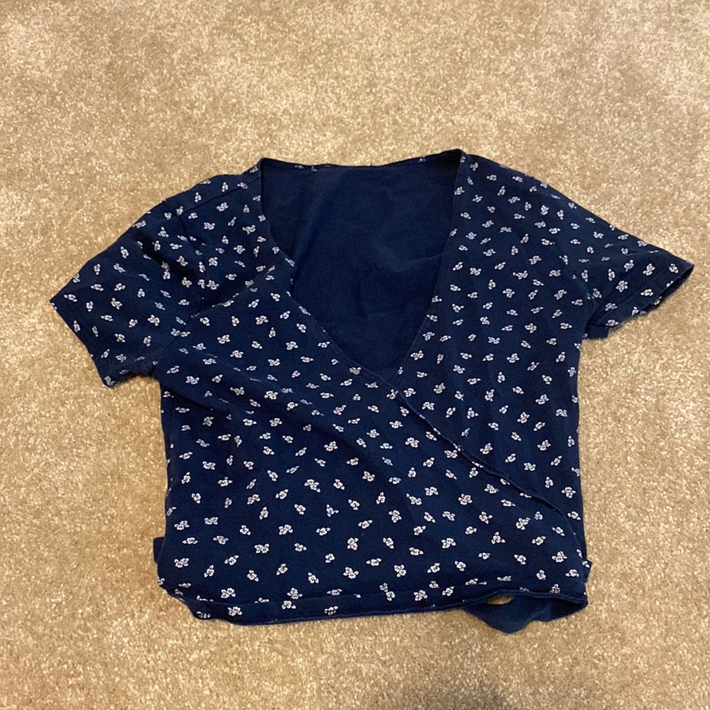 Brandy melville cross tied top